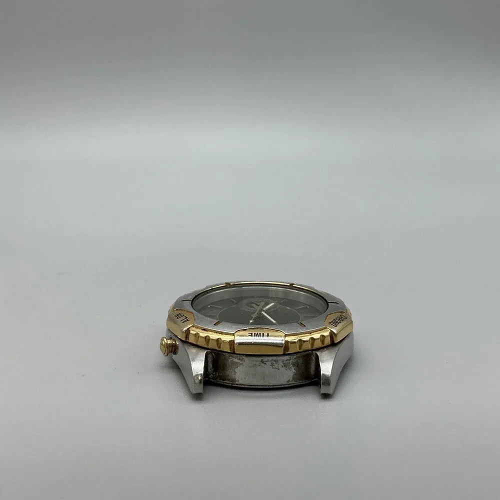 Seiko Men Watch 32mm Black Dial Two Tone Alarm Chrono 8V20 For Parts Not Running